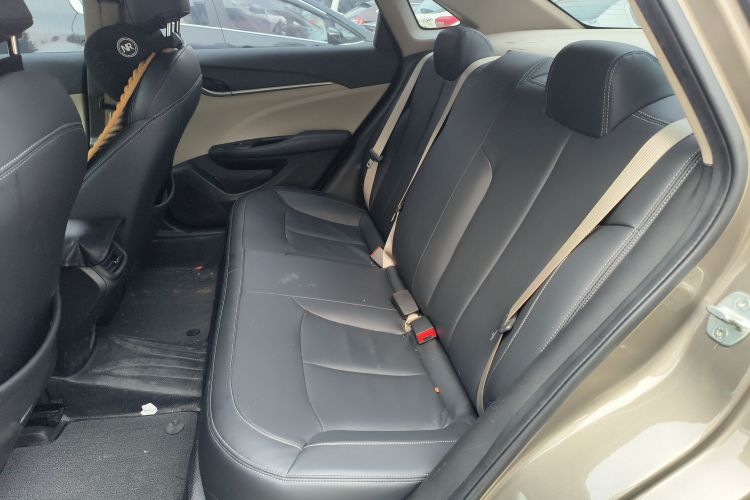 别克 英朗 2019款 15T 双离合进取型 国VI中控内饰21