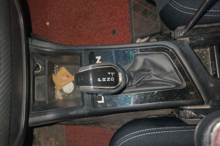 纳智捷 锐3 2016款 1.6L CVT智享型局部细节18