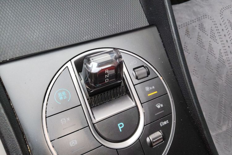 比亚迪 海豹05 DM-i 2025款 DM-i 智驾版 55KM豪华型中控内饰18