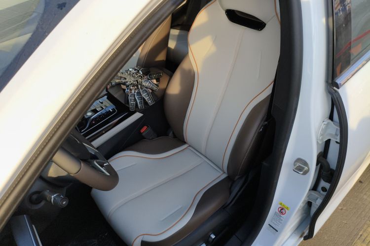 比亚迪 秦PLUS 2024款 荣耀版 DM-i 120KM卓越型局部细节19