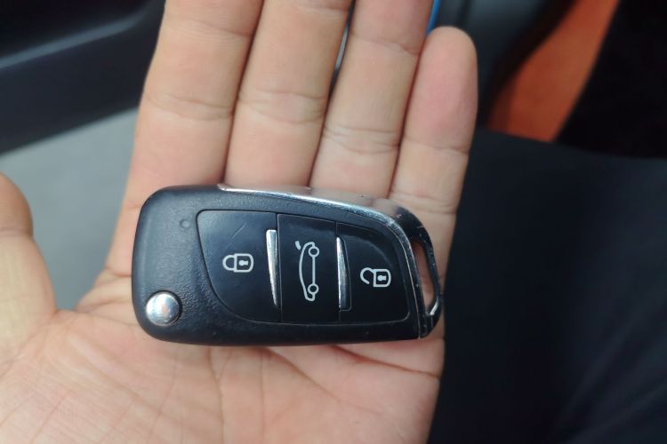 名爵3 2016款 1.3L AMT舒适版中控内饰11