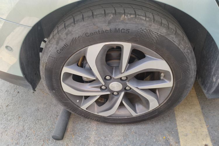 别克 微蓝6 2022款 插电混动 互联智慧型车身外观6002