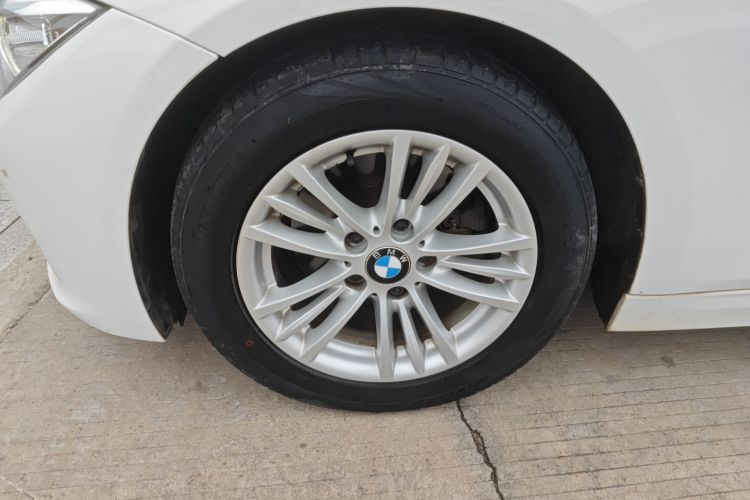 宝马3系 2015款 320Li 超悦版时尚型车身外观6007