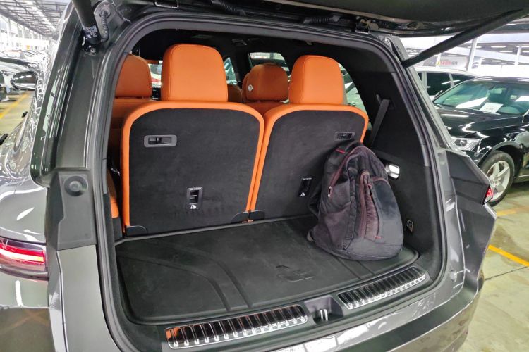 理想汽车 理想L9 2022款 Max机舱底盘23