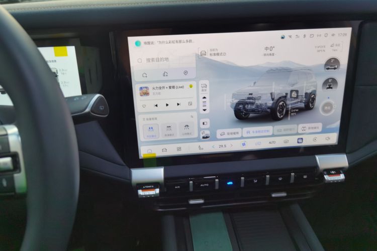 深蓝汽车 深蓝G318 2025款 无忧穿越版 四驱秘境版中控内饰16