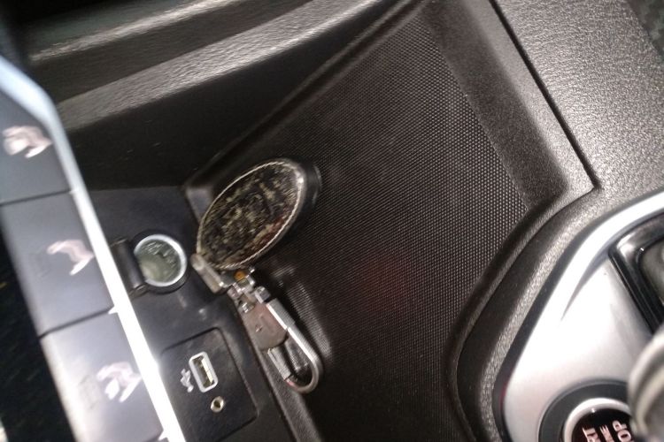 日产 轩逸 2020款 1.6L XL CVT悦享版中控内饰7001