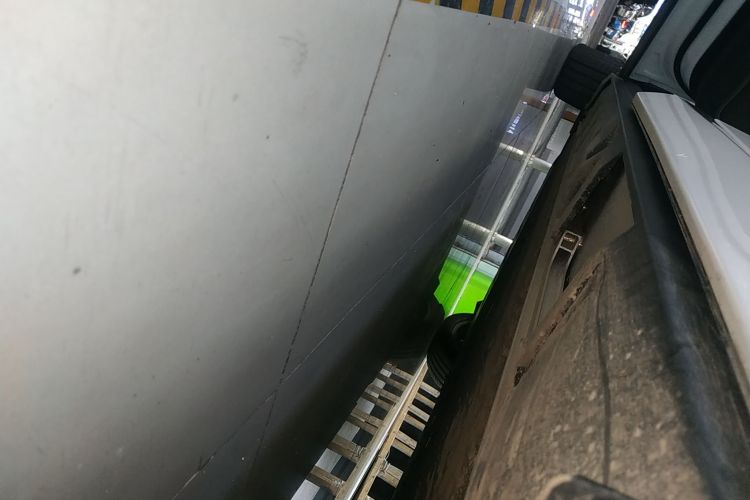 小鹏X9 2025款 650长续航 Max局部细节9002