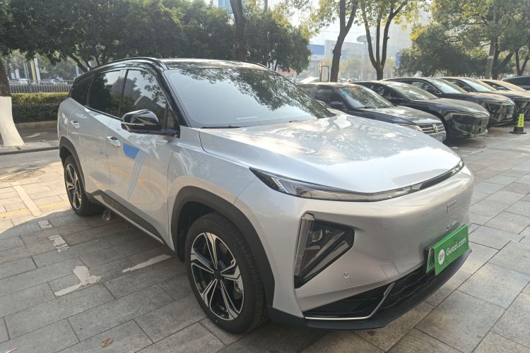 吉利银河 银河L7 2025款 EM-i 115km 探索+版车身外观3