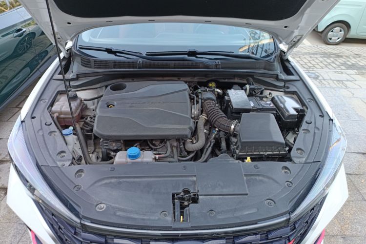 长安 逸动 2022款 PLUS 蓝鲸NE 1.4T GDI DCT旗舰版机舱底盘24