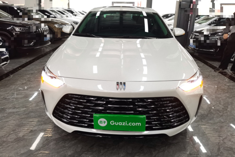 别克 君威 2024款 改款 25T 超享版车身外观2