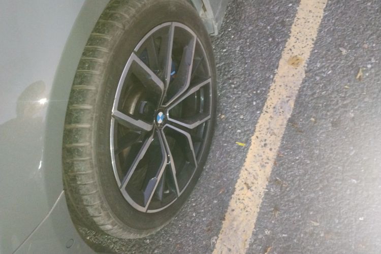 宝马5系(进口) 2022款 改款 530i M运动套装车身外观6003