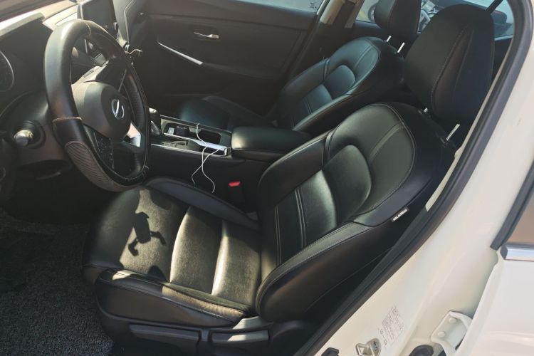 日产 轩逸 2020款 1.6L XL CVT悦享版中控内饰19