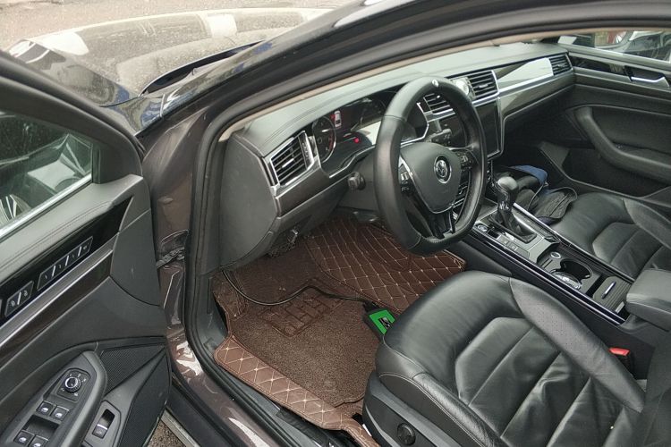 大众 辉昂 2018款 改款 380TSI 两驱商务版中控内饰20