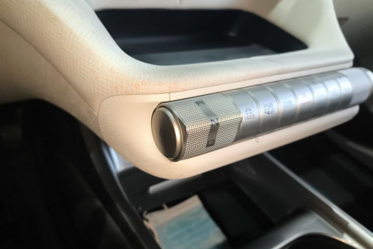 比亚迪 海豚 2021款 405km 时尚版中控内饰18