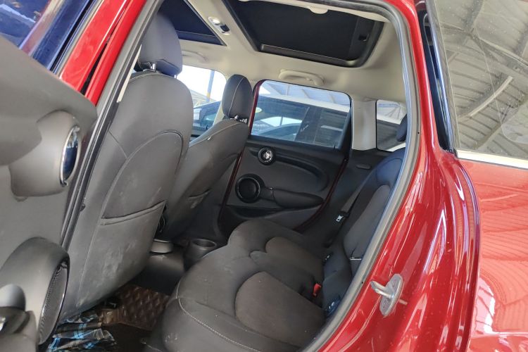 MINI 2015款 1.2T ONE 五门版中控内饰21