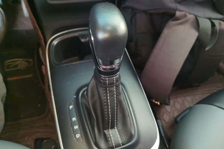 荣威 科莱威CLEVER 2022款 311km元气啵啵版中控内饰18