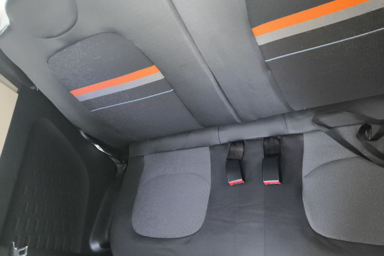 五菱汽车 宏光MINIEV 2022款 轻松款 磷酸铁锂中控内饰21