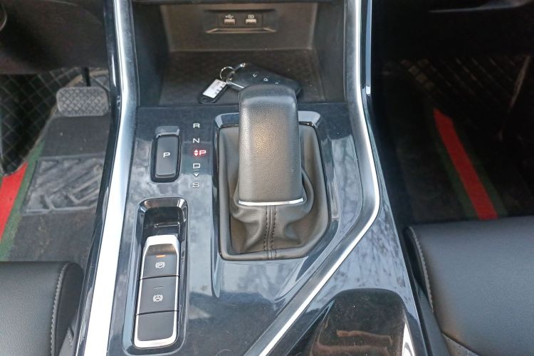 五菱汽车 五菱星辰 2022款 2.0L DHT电速款中控内饰18