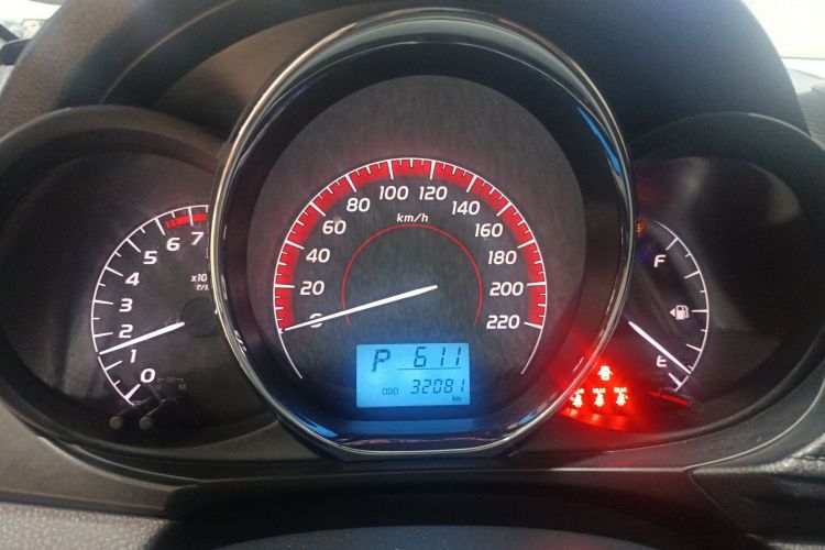 丰田 威驰FS 2021款 1.5L CVT锋驰版中控内饰14