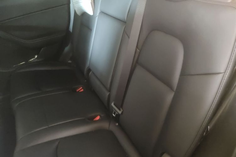 特斯拉 Model Y 2024款 后轮驱动版中控内饰7004