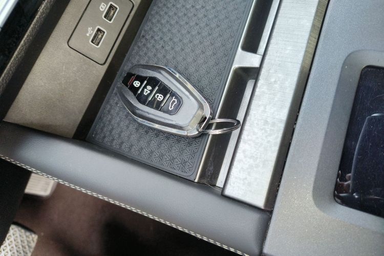 东南DX8S 2022款 1.5T DCT酋长版 7座中控内饰11