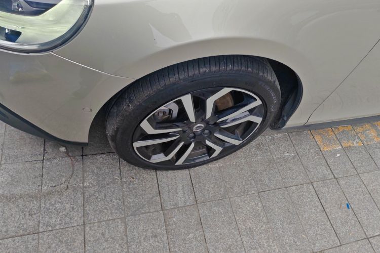 沃尔沃V40 2017款 Cross Country T3 智雅版车身外观6005