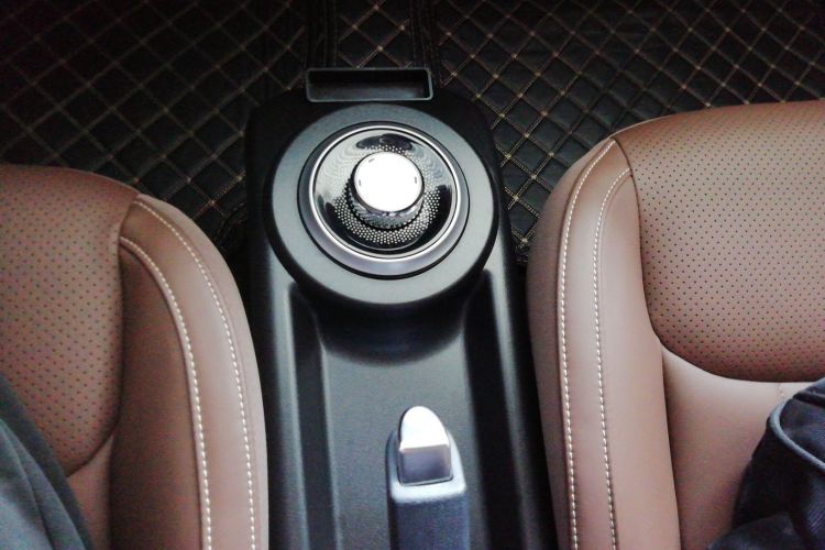 五菱汽车 五菱缤果 2023款 203km 舒享款局部细节18