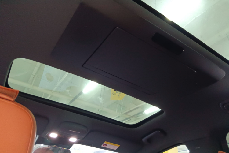 理想汽车 理想L9 2022款 Max中控内饰22