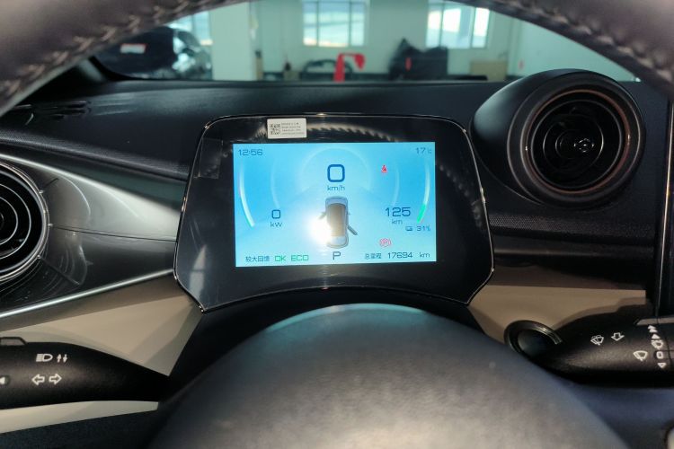 比亚迪 海豚 2021款 405km 时尚版中控内饰14