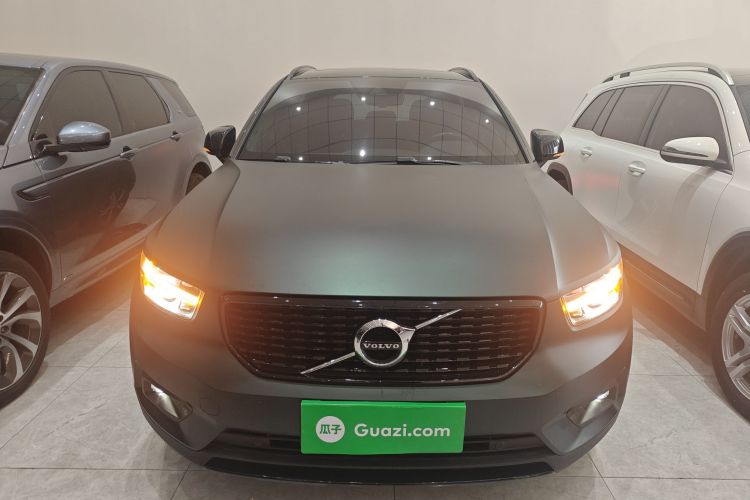 沃尔沃XC40 2021款 T4 四驱智远运动版车身外观2