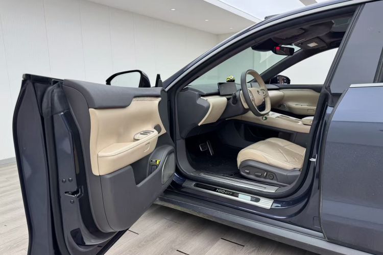 蔚来ET7 2022款 100kWh 首发版中控内饰20