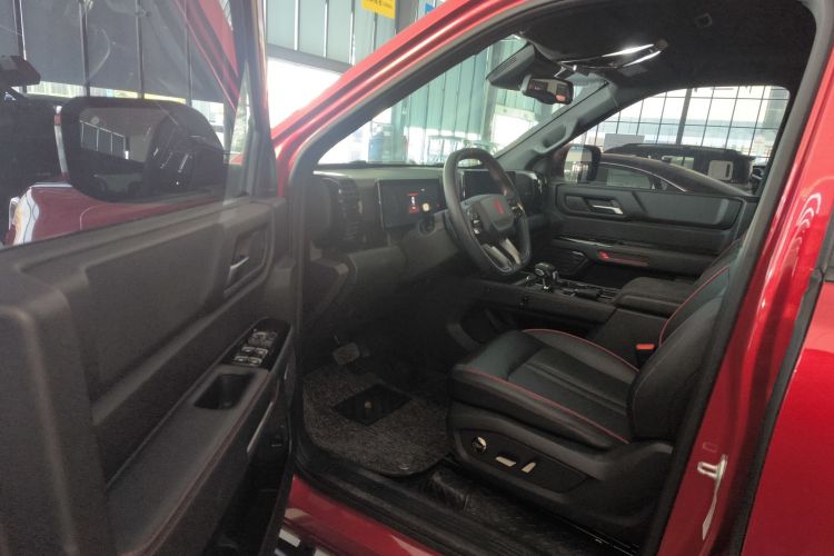 江铃 大道 2024款 敢探者 2.3T汽油自动四驱极境款中控内饰7003