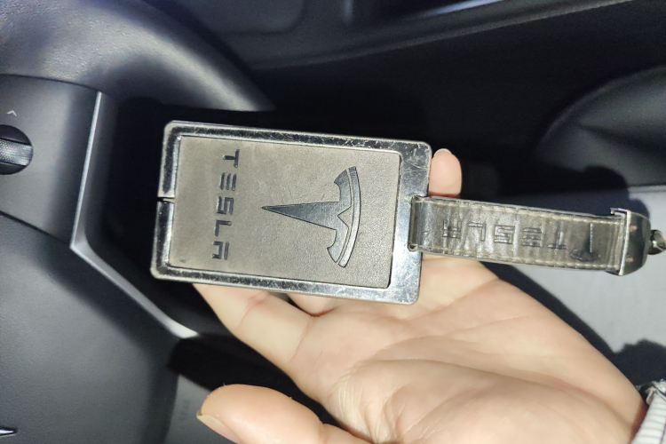 特斯拉 Model Y 2022款 改款 后轮驱动版中控内饰7001