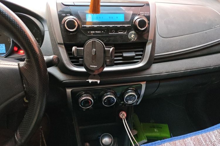 丰田 威驰 2017款 1.5L 手动创行版中控内饰16