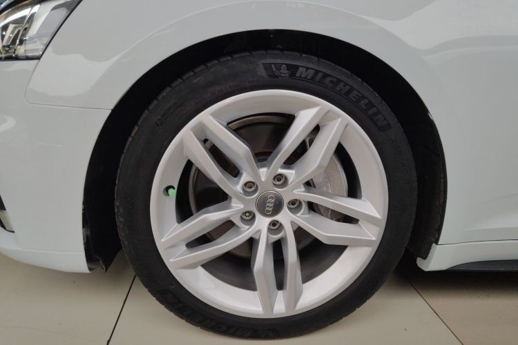 奥迪A5 2019款 Sportback 45 TFSI 时尚型车身外观6007