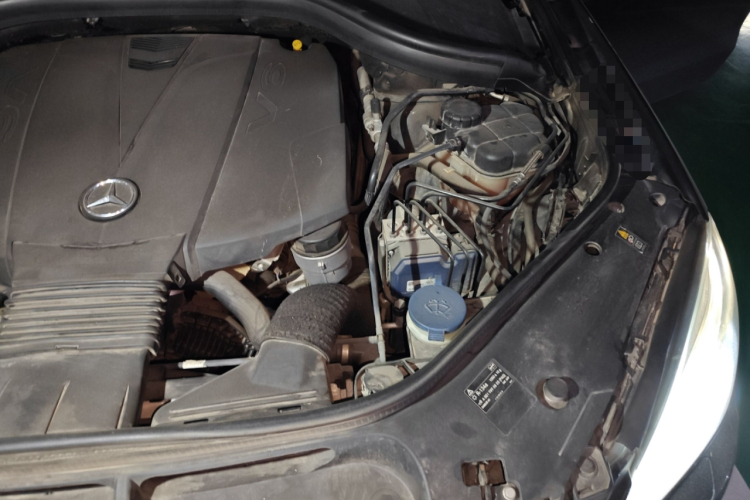 奔驰M级 2014款 ML 350 CDI 4MATIC局部细节9007