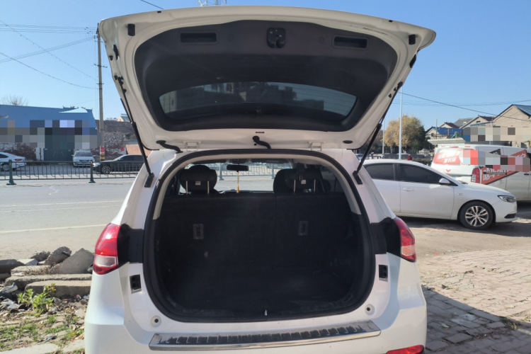 哈弗H2 2018款 创享版 蓝标 1.5T 手动两驱时尚型机舱底盘23