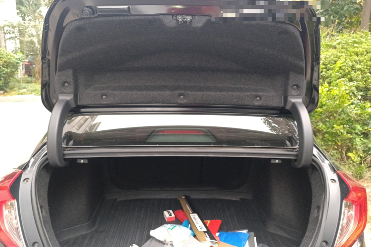 本田 思域 2016款 220TURBO CVT尊贵版局部细节23