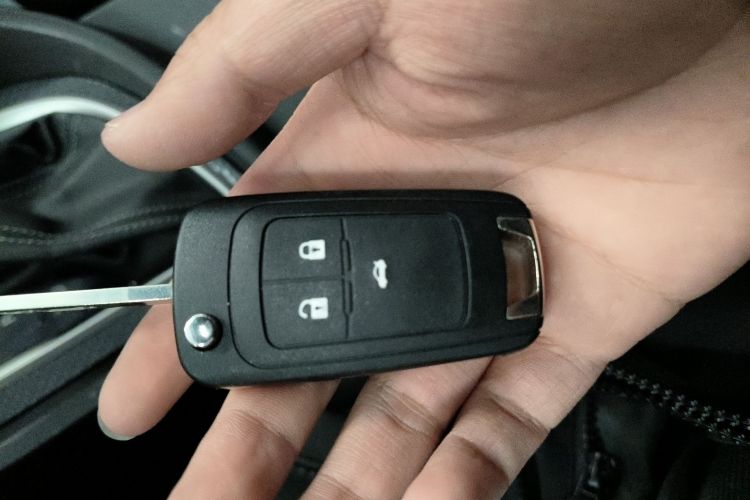 别克 英朗 2019款 18T 自动互联精英型 国VI中控内饰11