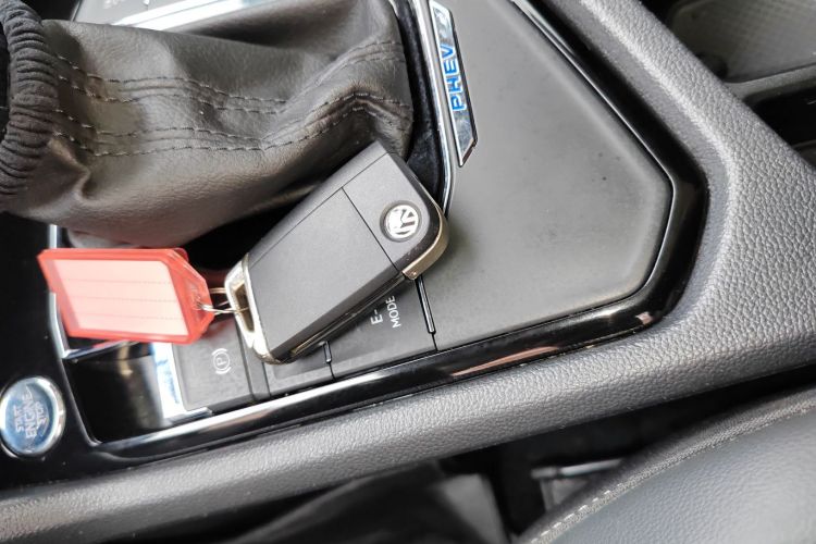 大众 途观L新能源 2020款 430PHEV 插电混动旗舰版中控内饰7001