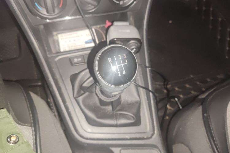 大众 朗逸 2017款 1.6L 手动风尚版中控内饰18