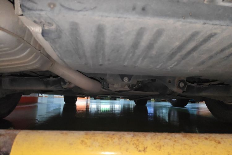 奔驰C级 2022款 改款 C 200 L 运动版局部细节9009