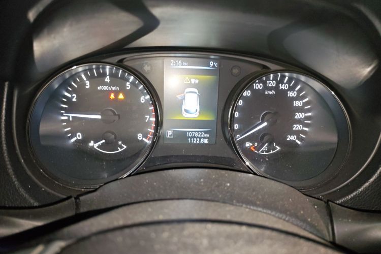 日产 逍客 2016款 2.0L CVT精英版中控内饰14