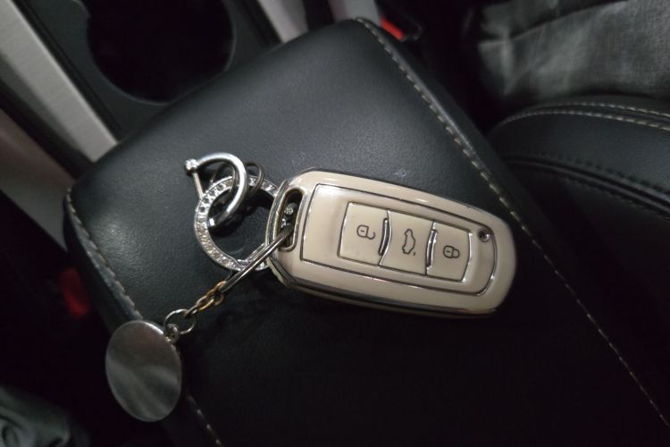 吉利汽车 博越 2018款 1.8TD 自动两驱智尊型4G互联版中控内饰11