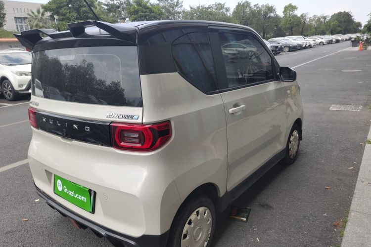 五菱汽车 宏光MINIEV 2022款 马卡龙臻享款 磷酸铁锂车身外观7