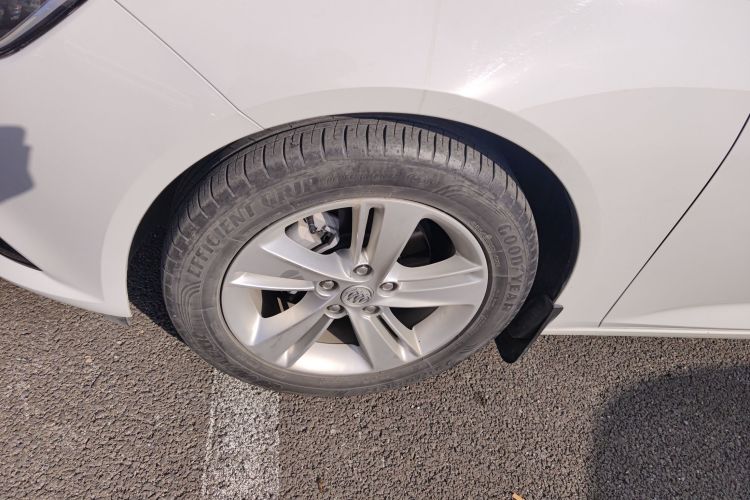 别克 君威 2019款 20T 精英型 国VI车身外观6007