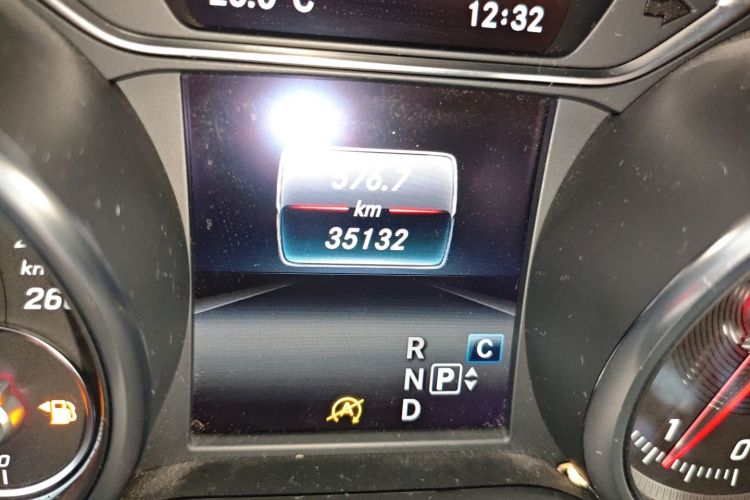 奔驰CLA 2017款 CLA 220 4MATIC中控内饰15