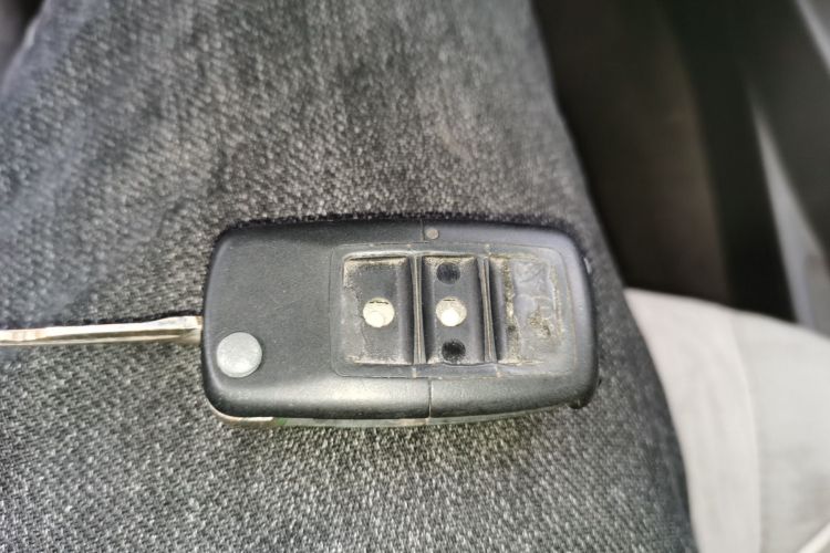 五菱汽车 五菱宏光 2015款 1.2L S 基本型国V中控内饰11