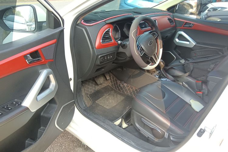 江汽集团 瑞风S2 2017款 1.5L CVT豪华型中控内饰20