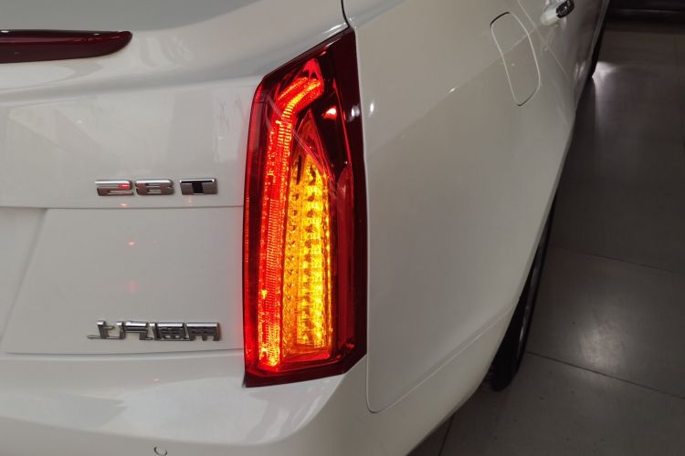 凯迪拉克ATS-L 2017款 28T 时尚型车身外观9